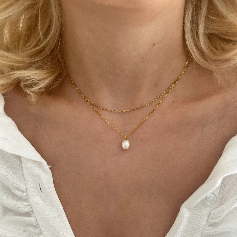 interlocked love necklace-Gold Layered Pearl Necklace