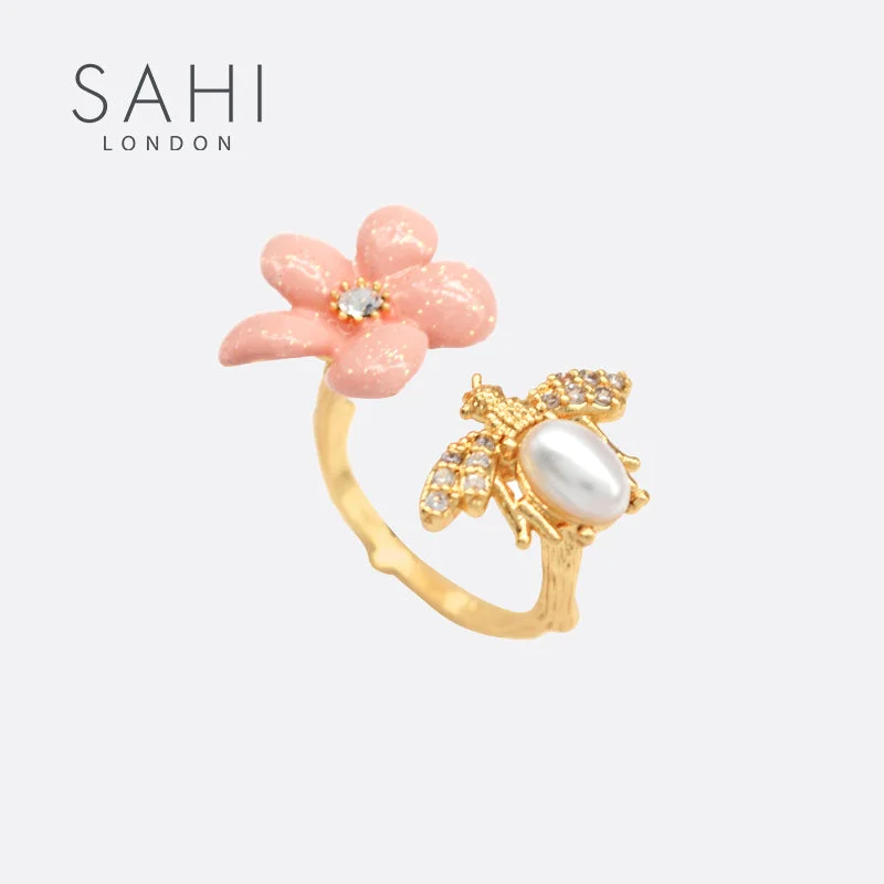 raw turquoise ring-Sahi Pearl Bee & Flower Ring