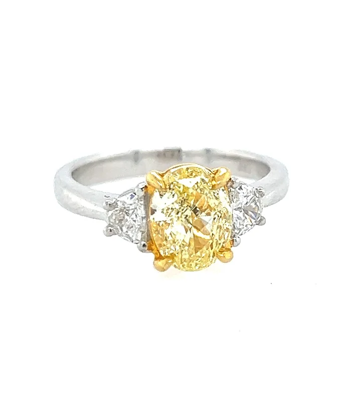 extravagant statement ring-Fancy Yellow Diamond Ring