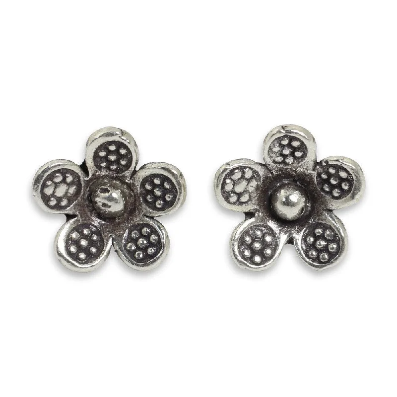 emerald stone earrings-Handmade Sterling Silver Flower Earrings, 'Tribal Daisies' (Thailand)